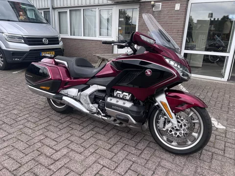 Honda GL 1800 TOUR DE LUXE BAGGER DCT