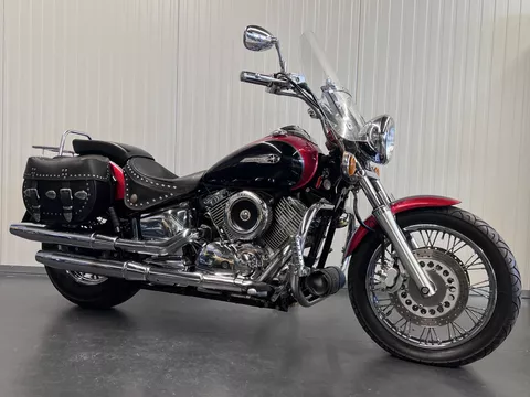 Yamaha XVS 1100 DRAGSTAR