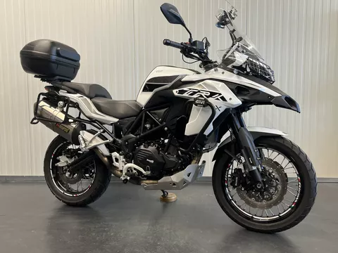 Benelli TRK 502 X ABS Benelli TRK 502 X ABS