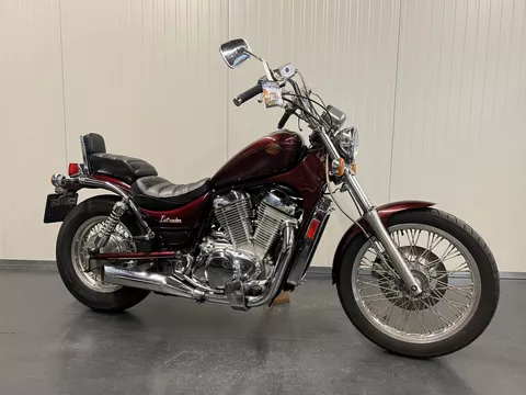 Suzuki VS 750 INTRUDER VS700 VS750