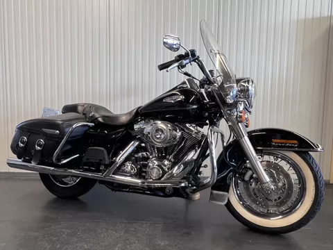 Harley-Davidson Road King FLHRC CLASSIC