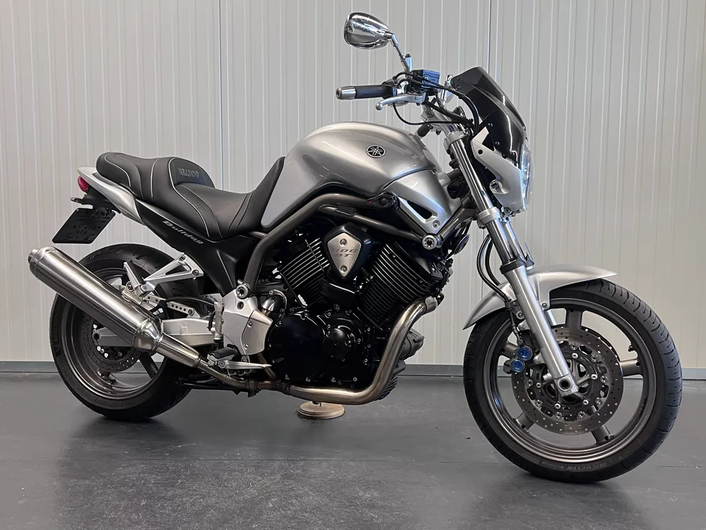 Yamaha BT 1100
