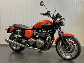 Triumph Bonneville SE