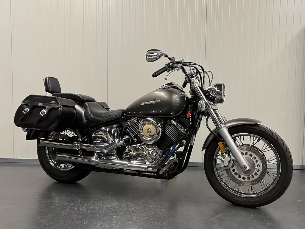 Yamaha XVS 1100 DRAG STAR