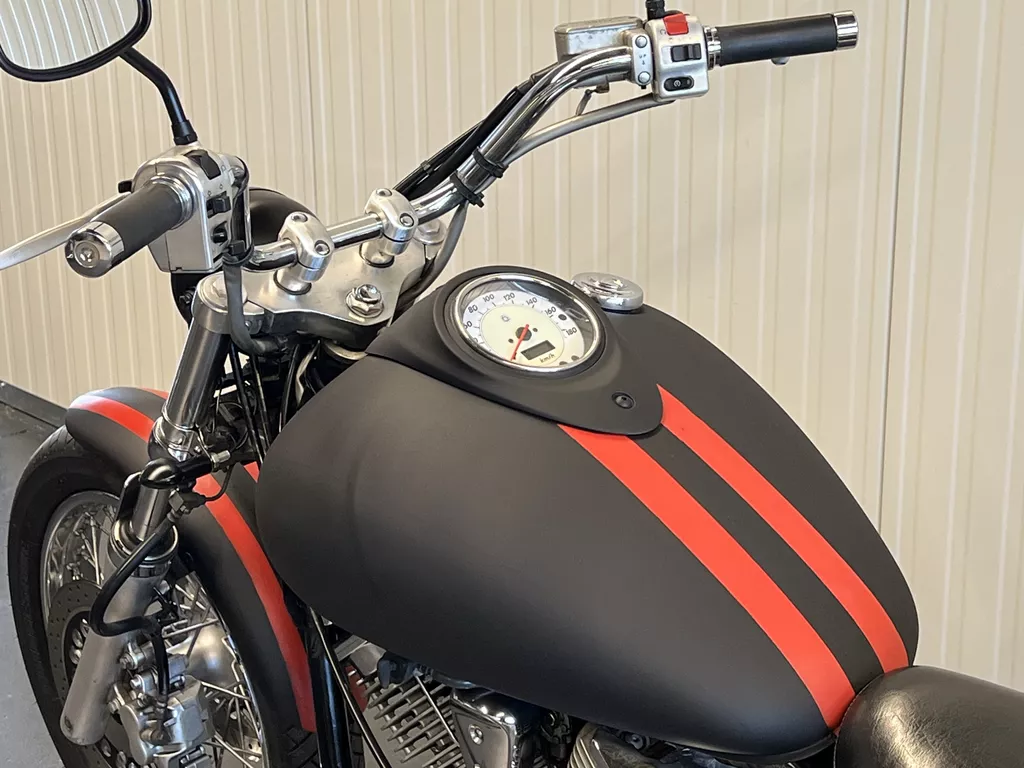 Yamaha XVS 1100 CUSTOM