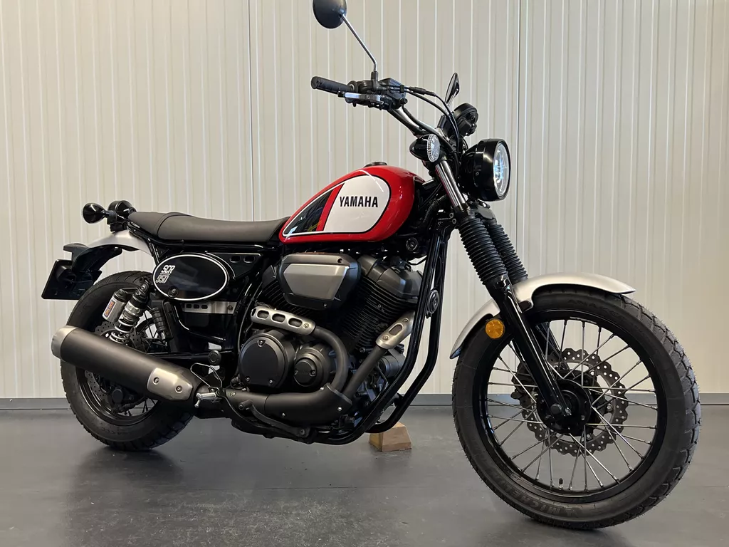 Yamaha SCR 950 ABS
